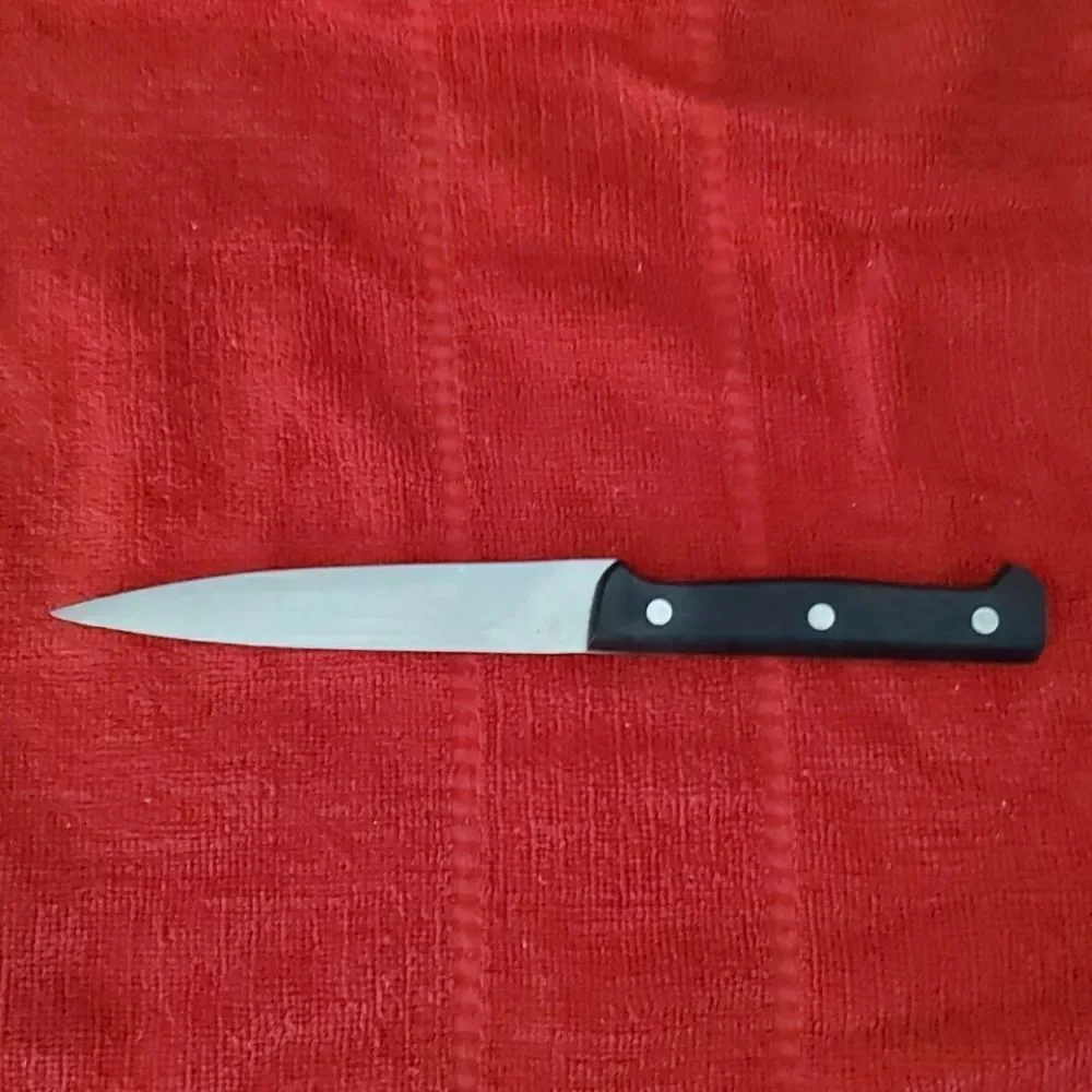 J.A. Henckels International 5